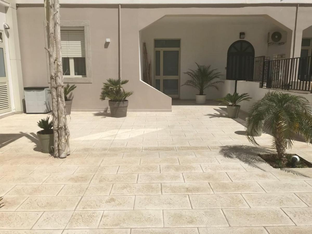 Scogliera Apartments Avola Kültér fotó